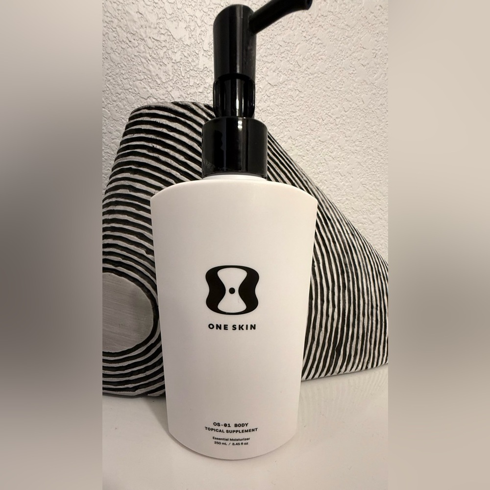 One Skin White Body Supplement cream